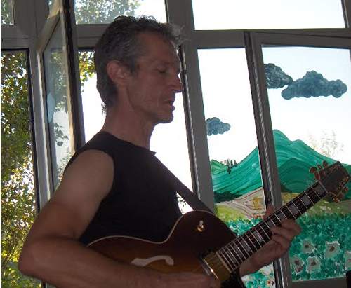 Gigi Cifarelli chitarra